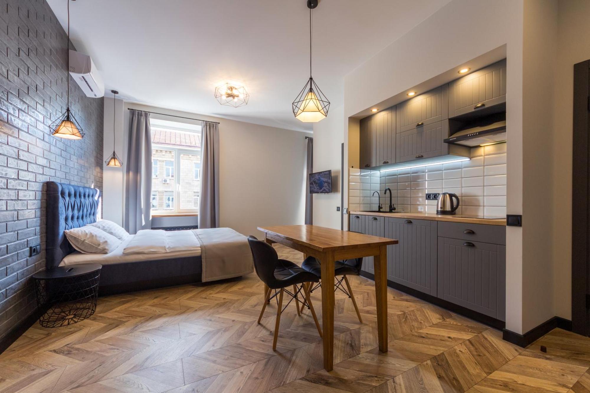 Self Check-In Apartments Maidan Area Kyiv Exterior photo